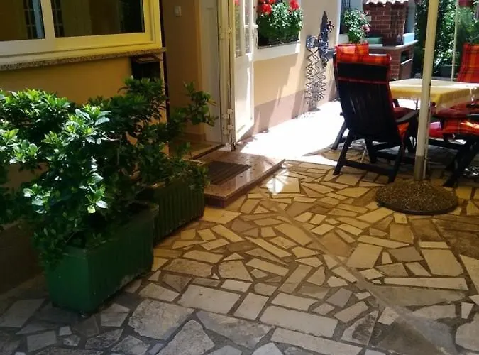 Lila 158 Opatija