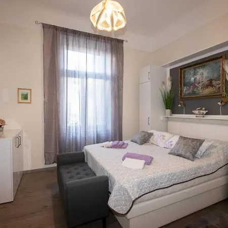 Lägenhet Lila 158 Opatija