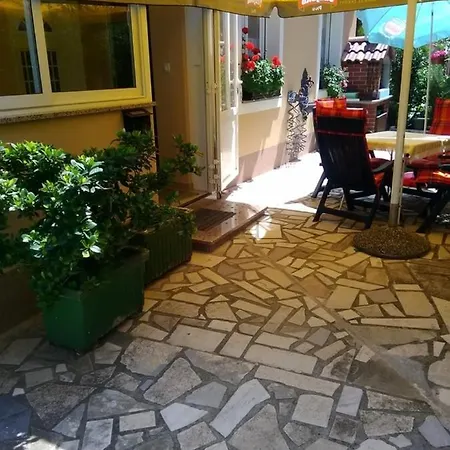 Lila 158 Opatija